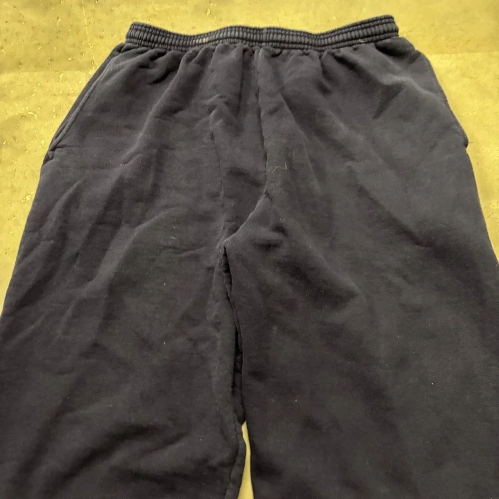 Vintage Y2K/2000s Navy Blue Essential Sweatpants! Fits M